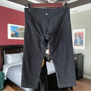 Lululemon Gray Cropped Leggings Size 6